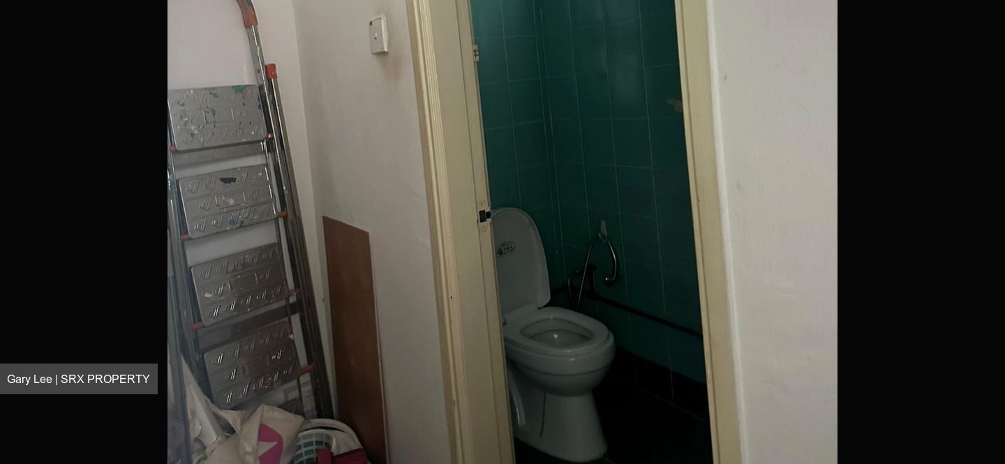 South Bridge Road (D1), Office #489971191